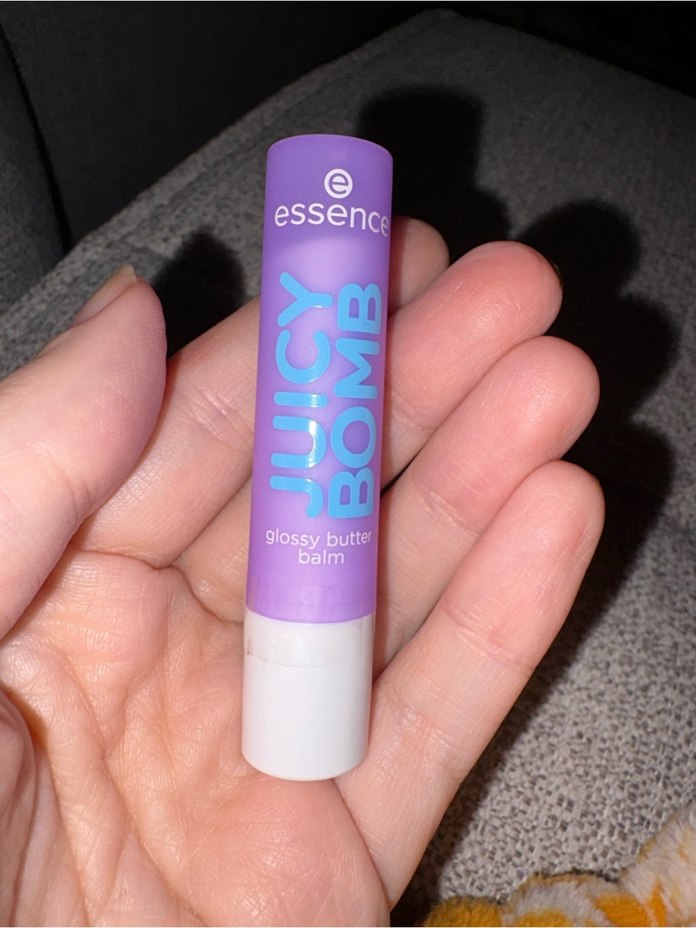Essence Juicy Bomb Glossy Butter Balm — so berry cute